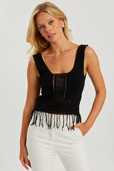 Cool & Sexy Women's Black Openwork Tasseled Knitwear Blouse YV228