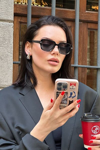 REN EYEWEAR LAYLA نظارة شمسية حديثة بإطار أسود - 2024 New Season/Ren Eyewear