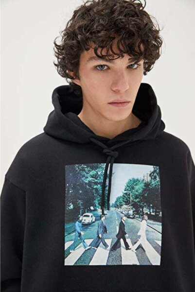 vbs vibes سترة بغطاء رأس كبيرة الحجم مطبوعة من فريق البيتلز.