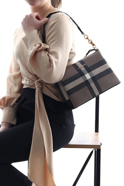 Silver Polo حقيبة كروس نسائية باللون البني - أسود SP910