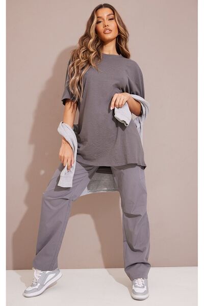 CLAYES Однотонна футболка з однотонного джерсі - копчена футболка з коротким рукавом і великою горловиною