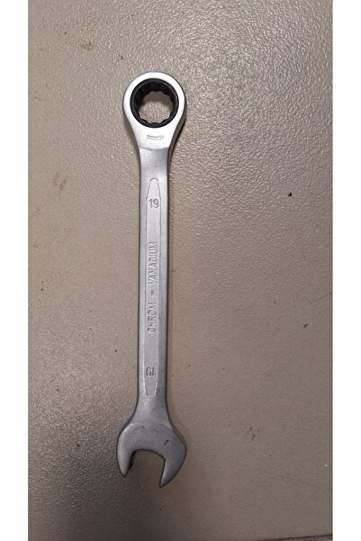 İzeltaş مفتاح ربط بسقاطة Izeltaş مقاس 19 ملم