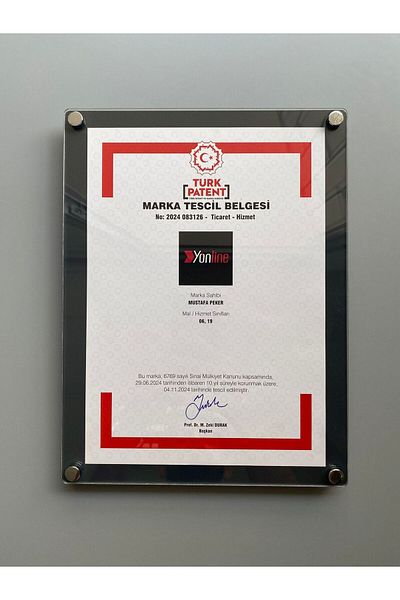 Yönline A4 Screw Wall Mounted Document Board |   Transparent Plexiglass Foil with Anthracite Floor