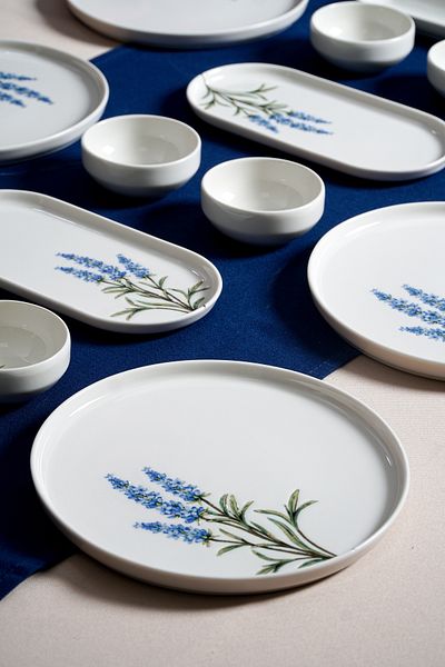 Heda Porselen Lavender 16 Piece Porcelain Breakfast Set for 6