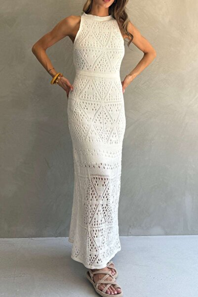 Ulino Πλεκτό φόρεμα με κροσέ λεπτομέρειες, αμάνικο και με μακριά επένδυση