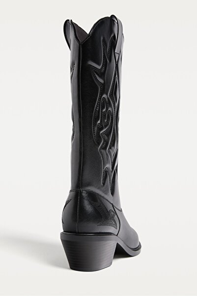 Stradivarius Topuklu kovboy bot