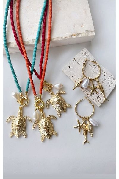 mos&more Blue Beaded Turtle Elegant Necklace