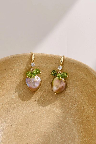 New Obsessions La Colle Natural Pearl Earrings