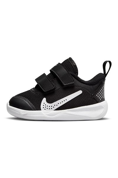 Nike Omni Multi-Court Hook-and-Loop Closure Shoes - Black & White