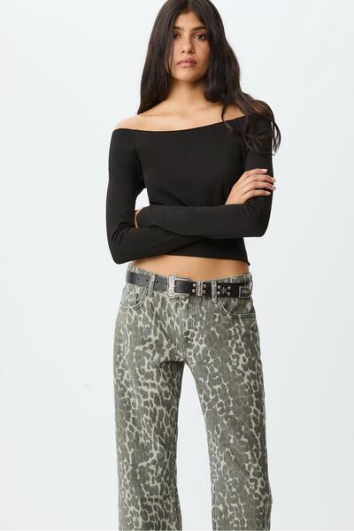 Stradivarius Off-the-shoulder top