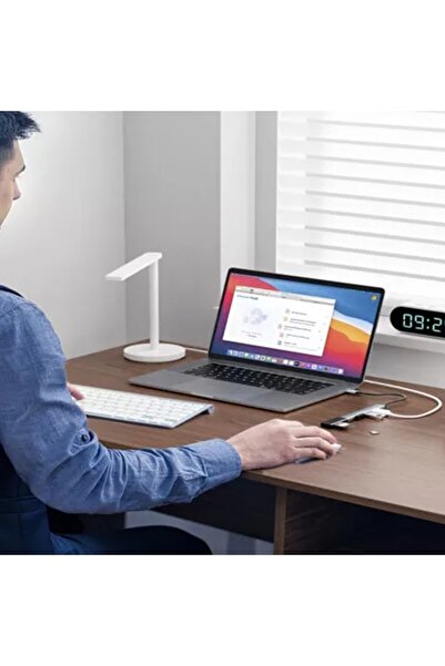 Izoxis HUB USB splitter for 4 ports, length 14 cm, aluminum body, silver