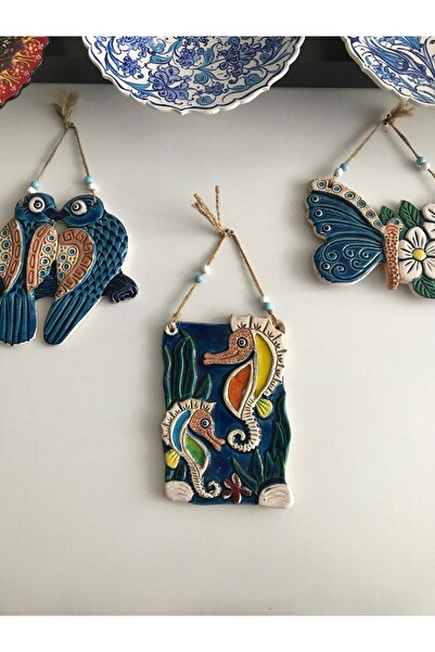 RGS HOMELİFE El Yapımı Denizatı Desenli Seramik Duvar Süsü – 20x14 cm
