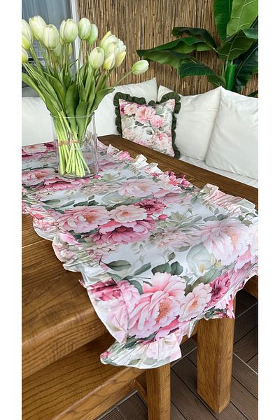 Decamor home Runner cu model floral cu volane roz ecru