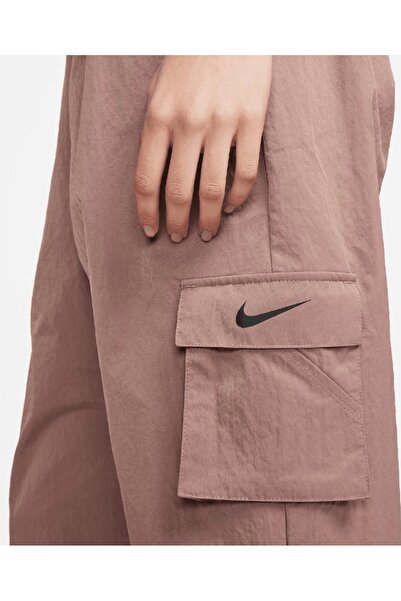 Nike SPORTSWEAR ESSENTİAL GENİŞ KESİM KARGO PANTOLON