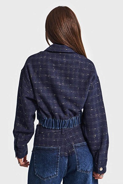 its basic Жіночий темно-синій джинсовий куртка T 2w5-7 з тканого деніму з сумішевою тканиною, на ґудзиках спереду, спеціального дизайну