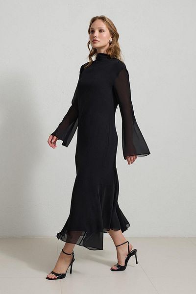 Setre Black Full Fit Comfortable Cutout Dress with Bow and Skirt Detail