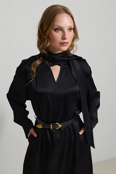 Setre Black Neck Detailed Waist Belted Dress