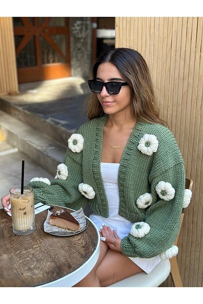 ZAHandmade Hand Knitted Cardigan with Daisy Details