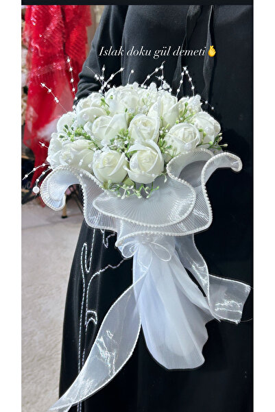 Store Islak Beyaz Gül Gelin çiçeği