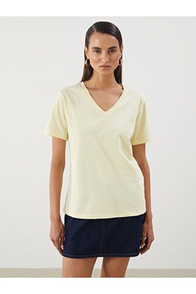 LC Waikiki Γυναικείο T-Shirt LCWAIKIKI Classic με λαιμόκοψη