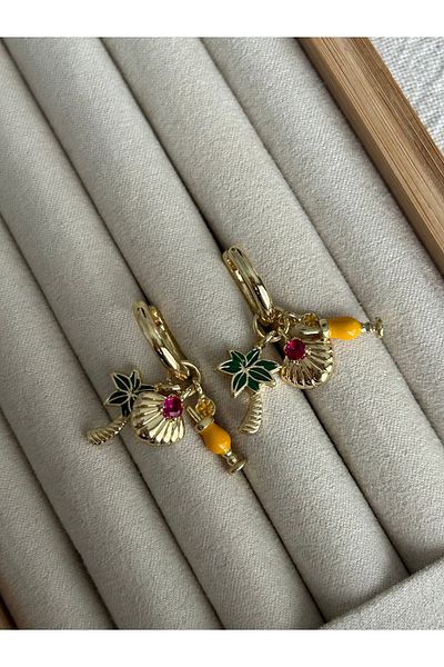 ringbox Palm and Oyster Detailed Dangle Gold Earrings
