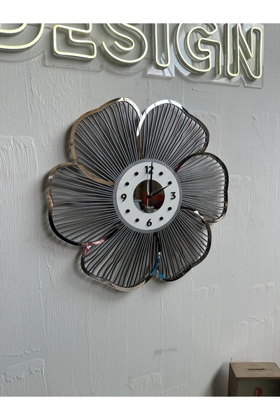 İNFİRAD TASARIM Papatya Desen Dekoratif Ahşap Tasarım Duvar Saati