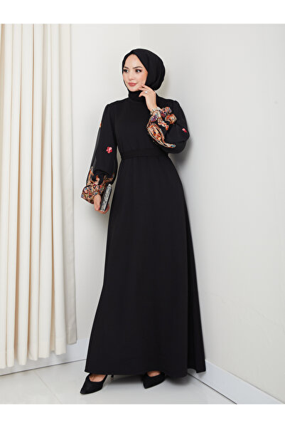 Kirazgym Κέντημα και λεπτομέρεια από τούλι Φόρεμα Hijab - μαύρο