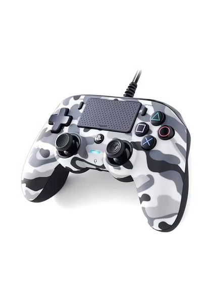 Nacon وحدة تحكم سلكية مدمجة باللون الرمادي المموه لجهاز PS4 - تصميم مريح مع مقبس سماعة رأس وكابل طويل