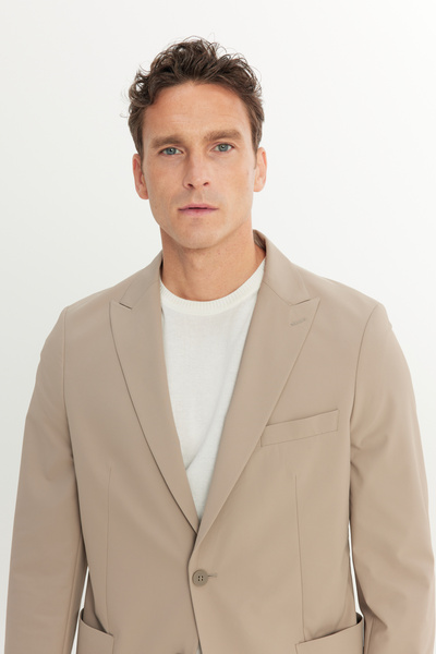 ALTINYILDIZ CLASSICS Slim Fit Dar Kesim Mono Yaka Beli Bağlamalı Kapak Cepli Esnek Bej Takım Elbise