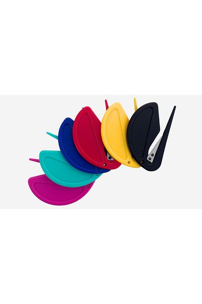 Oli and Lui Oli & Lui Kite Opener Feather Comb |   Practical Knot Opener Apparatus for Dogs – Mixed Color