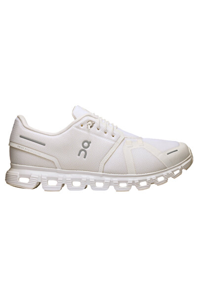 ON حذاء الجري النسائي Cloud 6 - أبيض