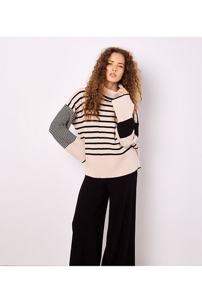 Apricot Pullover mit gemischten Streifen und Übergröße