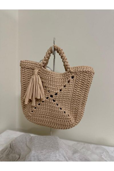 Randsac Beige Square Crochet Tote Bag – Braided Handle with Tassel Accent
