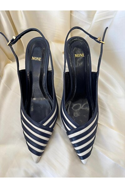 Xeftan zer Beyaz lacivert çizgili topuklu ayakkabı