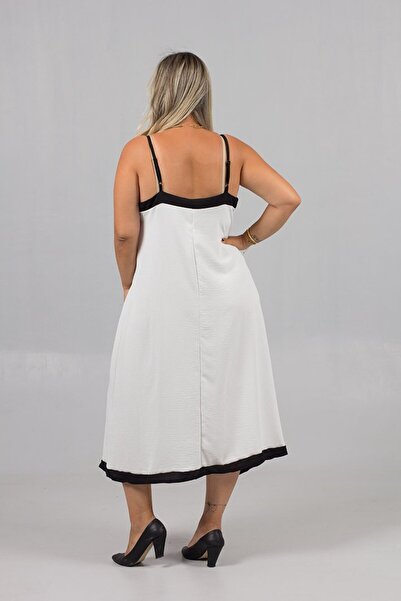 Truva XXL Φόρεμα με ρυθμιζόμενο λουράκι σε μεγάλο μέγεθος με ασπρόμαυρες ρίγες