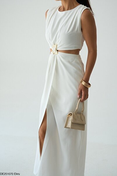 LADY GLANCE Beyaz Aksesuarlı Bel Dekolteli Elbise