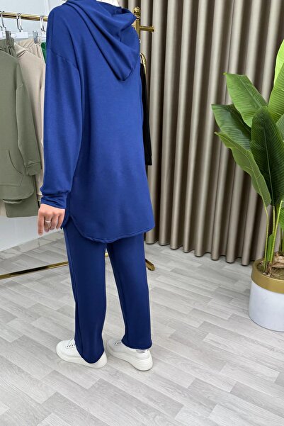 ALYA Ο ΣΕΝΑ ΕΙΝΑΙ ΤΟ ΟΠΟΥ ΤΟΥ ΤΡΑΙΝΕΙ ΤΟ ΣΕΝΑ