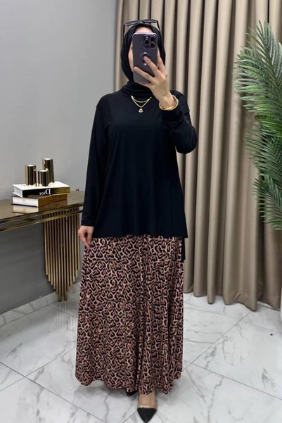 Generic Brand Love Skirt Suit