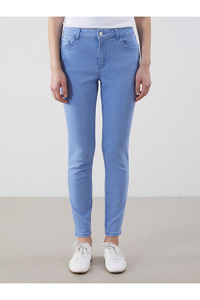 LC Waikiki Pantaloni slim pentru femei