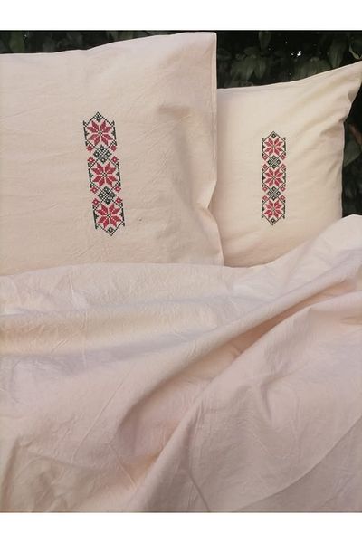 Lenjerii Deosebite Lenjerie Din Bumbac 100% usor creponat, cu broderie traditionala