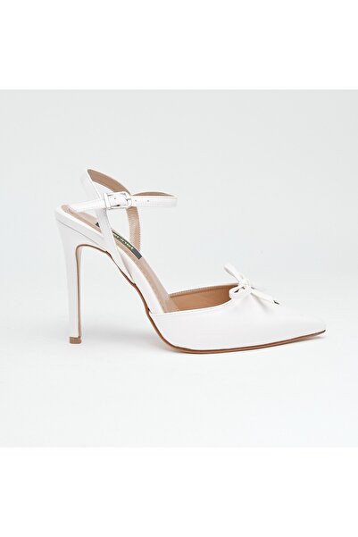 derinet Topuklu Fiyonk Aksesuarlı Kadın Abiye Ayakkabı