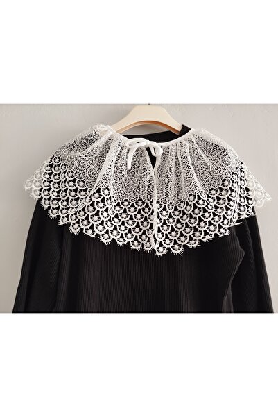 PL Beyaz geniş yaka