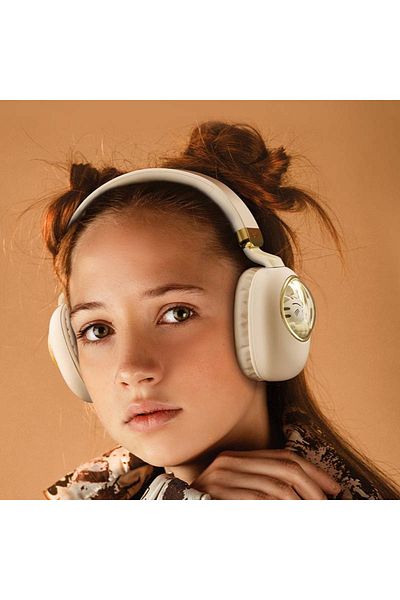 GENERAL Kids Wireless Headphones, Over-Ear Bluetooth Headphones with Colorful LED Lights in Cute Cat Shape