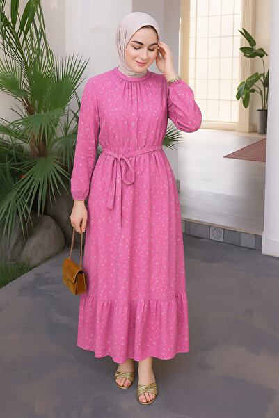 Elbises Astarlı Şifon Elbise – Fırfır Detaylı, Beli Kuşaklı, Rahat ve Şık Tes...