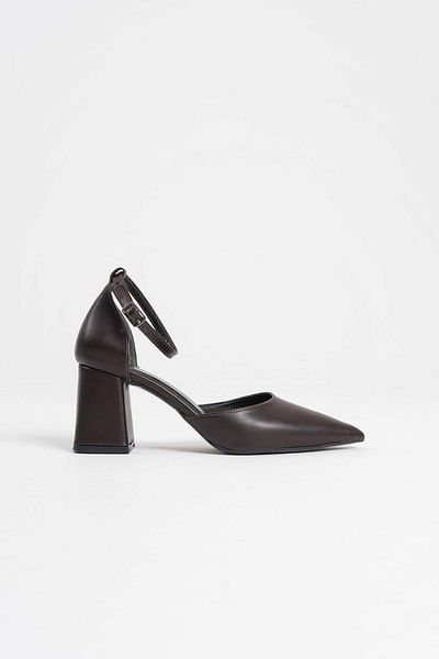 ripuvainen Marisse Women's Handcuff Detailed Thick Heeled Shoes - Bitter Brown