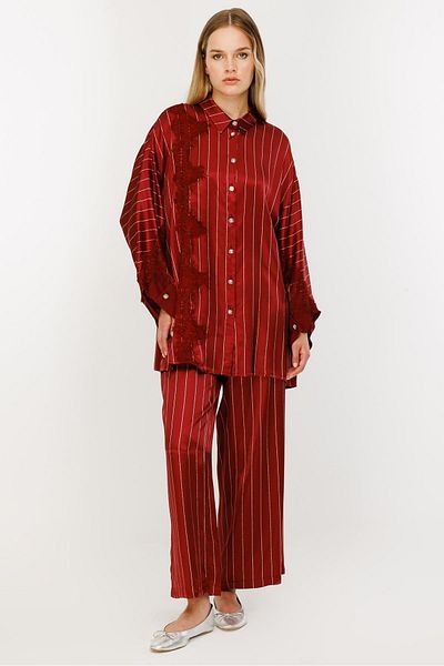 Ghisa Lace Detailed Suit Claret Red