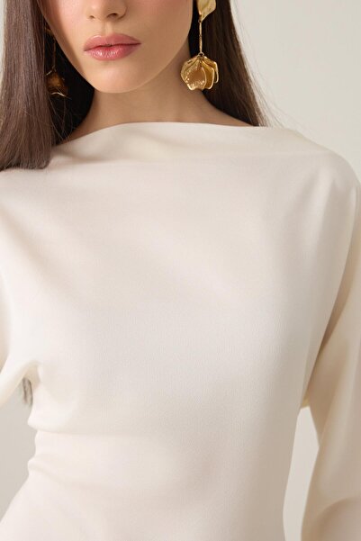 Setre Крем, довга сукня з довгими рукавами та асиметричними деталями