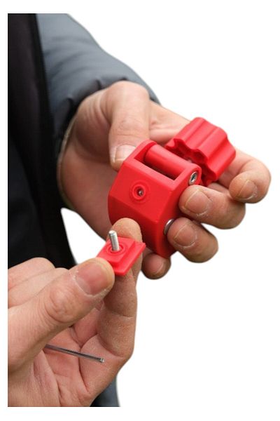 HR PLAST Multipurpose Profile Pipe Clamp – Camping Chair / Umbrella / Stabilizer (Ø15–32 mm Compatible)