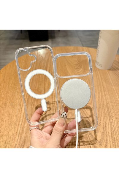 bbtech İPhone 18 PRO ile Uyumlu Magsafe Kablosuz Şarj Destekli Şeffaf Silikon Kılıf