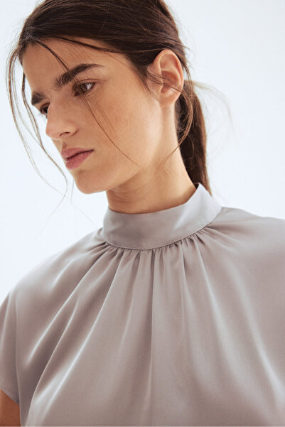 H&M Dik Yakalı Saten Bluz